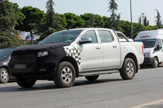 Ford Ranger 2015 sẽ thiết kế giống Everest